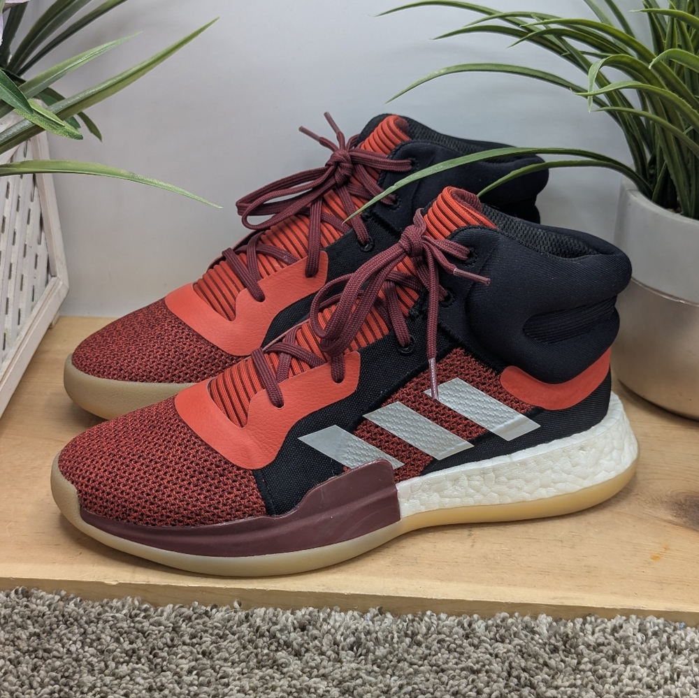 Adidas Marquee Youth Size 6 Women's Size 7 Sports Shoes Casual Gym Workout